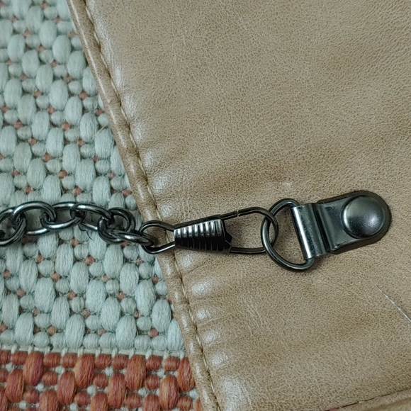 Tan Leather Bag - Picture 8 of 10